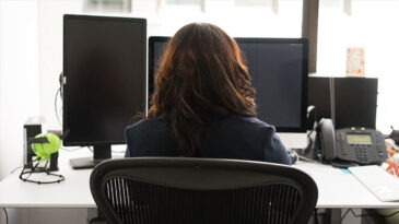 Uzun Süre Oturanlar İçin Kalp Sağlığını Koruyacak Beslenme Önerileri