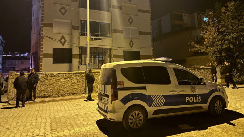 Yalnız Başına Yaşayan Adam Evinde Hayatını Kaybetti