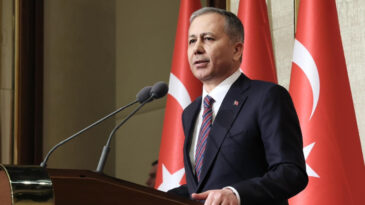 Yerlikaya: Akrobatik hareket yapan s&uuml;r&uuml;c&uuml; 60 g&uuml;n trafikten men edilecek