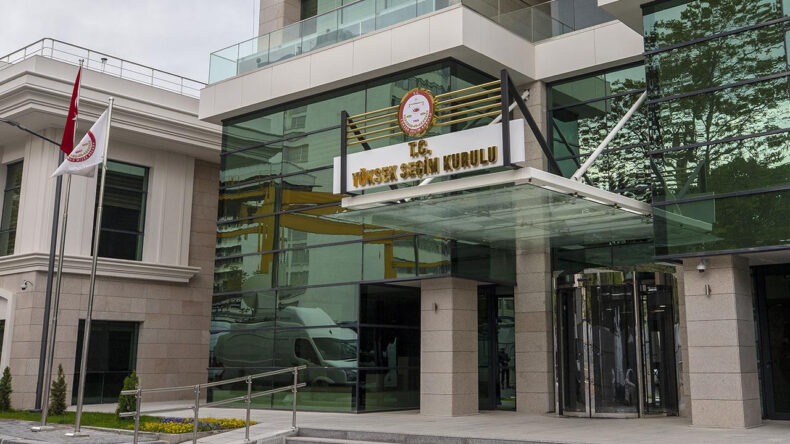 YSK, CHP İstanbul İl Kongresinin Devamına İzin Verdi