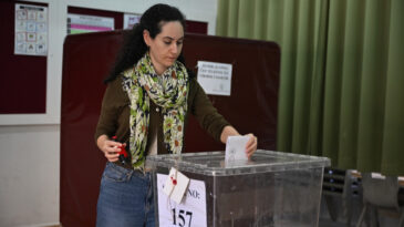 Yunanistan'ın Gözü KKTC Seçimlerinde