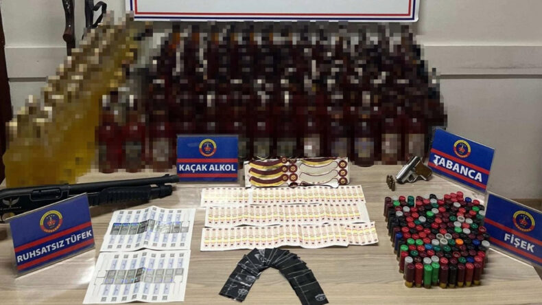 Yüzlerce Şişe Sahte İçki Ele Geçirildi