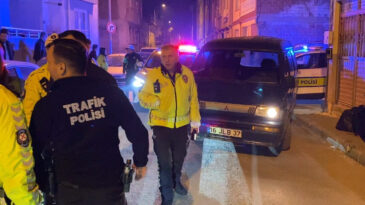 'Dur' İhtarına Uymayan S&uuml;r&uuml;c&uuml; 10 Kilometrelik Takip Sonrası Yakalandı