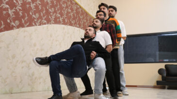 'K&uuml;lt&uuml;r&uuml;m&uuml;z&uuml;n Kanayan Yarası': Sivas Ağırlaması Mecliste G&uuml;ndem Oldu