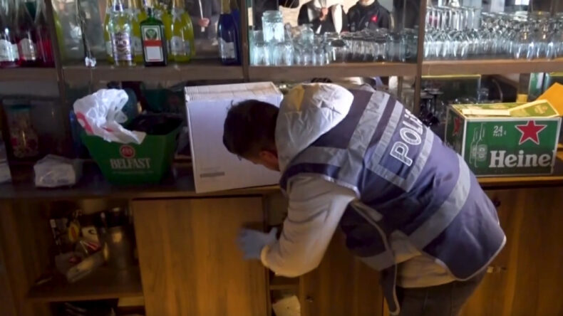 'Son Kadeh' Operasyonu: Dolandırıcılar &Ccedil;&ouml;kertildi