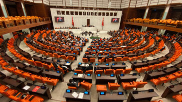 'Su&ccedil;a S&uuml;r&uuml;klenen &Ccedil;ocuklar' İ&ccedil;in Araştırma Komisyonu Kuruldu