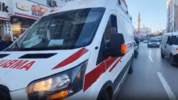 17 Yaşındaki Gen&ccedil; 'Yan Bakma' Nedeniyle Bı&ccedil;aklandı