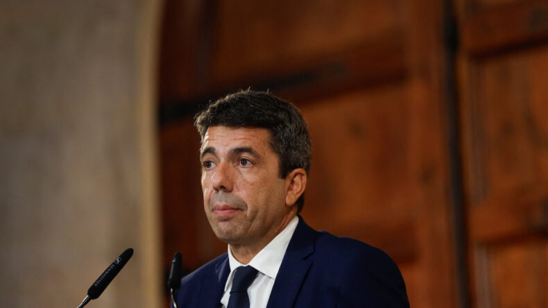 229 Kişinin Hayatını Kaybettiği Sel Felaketinin Ardından İstifa