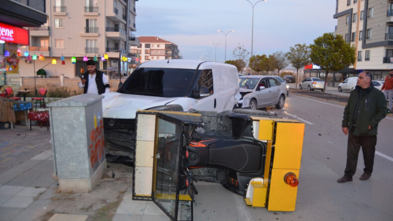 3 Araca Çarptı, "Beni Morga Götürün" Dedi