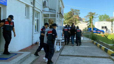 4 İlde Hırsızlık Operasyonu: 14 G&ouml;zaltı