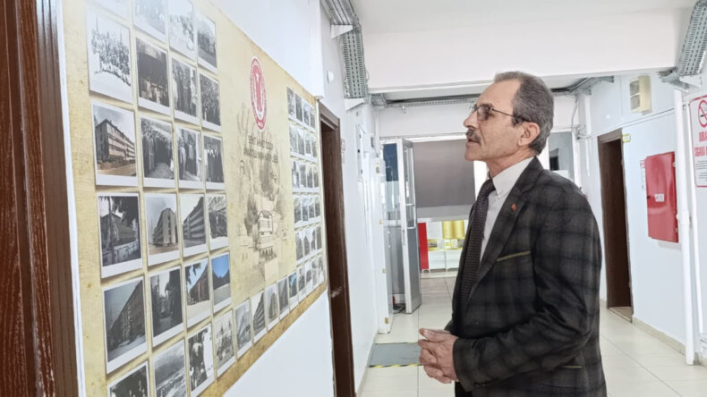 41 Yıl Sonra Mezun Olduğu Lisede M&uuml;d&uuml;rl&uuml;k Koltuğuna Oturdu