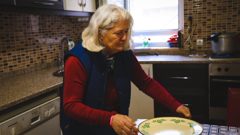 55 Yıldır Tersten Okuyan İlhan Kavaklı