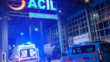 6 &Ouml;ğrenci Pastadan Zehirlendi