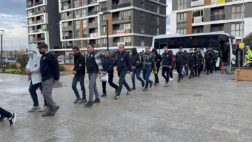889 Milyon TL'lik İşlem Hacmi Belirlendi: 13 Ş&uuml;pheli Adliyeye Sevk Edildi
