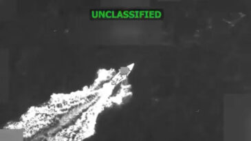 ABD Karayipler'de Bir Gemiye Hava Saldırısı D&uuml;zenledi