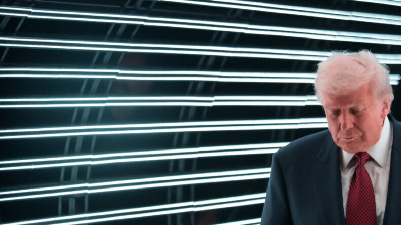 ABD'de Denge Değişimi: Seçimler Trump’ın Egemenliğini Sarsıyor