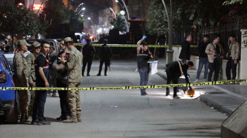 Adliye Önünde Silahlı Saldırı