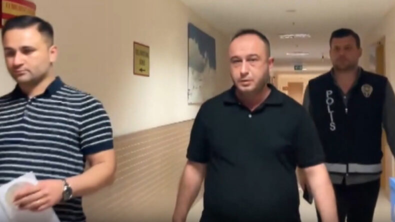 Adliyede Su&ccedil;&uuml;st&uuml; Yakalanan Avukata 19 Yıl Hapis Cezası İsteniyor