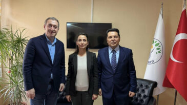 Ahmet &Ouml;zer, T&uuml;lay Hatimoğulları ve Tuncer Bakırhan ile g&ouml;r&uuml;şt&uuml;