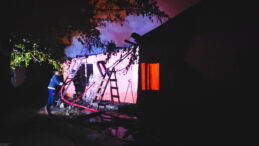 Alevler Aniden D&ouml;rt Bir Yanı Sardı, Herkes Seferber Oldu