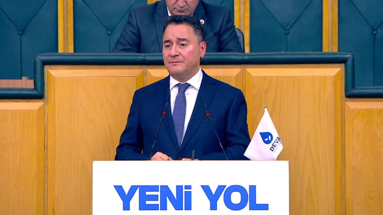 Ali Babacan: Hi&ccedil;bir Partiyle Kavgamız Yok