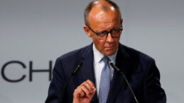 Almanya Başbakanı, Aşırı Sağcı Partiyle Kapıyı Kapadı