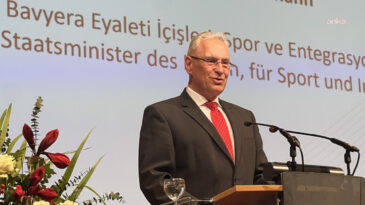 Almanya'da Noel Pazarlarında G&uuml;venlik &Ouml;nlemleri Artırıldı