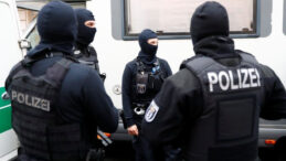 Almanya'da Y&uuml;zlerce Bomba İhbarı Korkuya Sebep Oldu