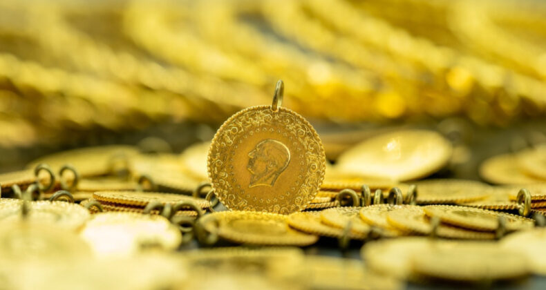 Altın Fiyatlarında Düşüş Devam Ediyor