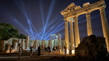 Antalya'ya Turist Akını