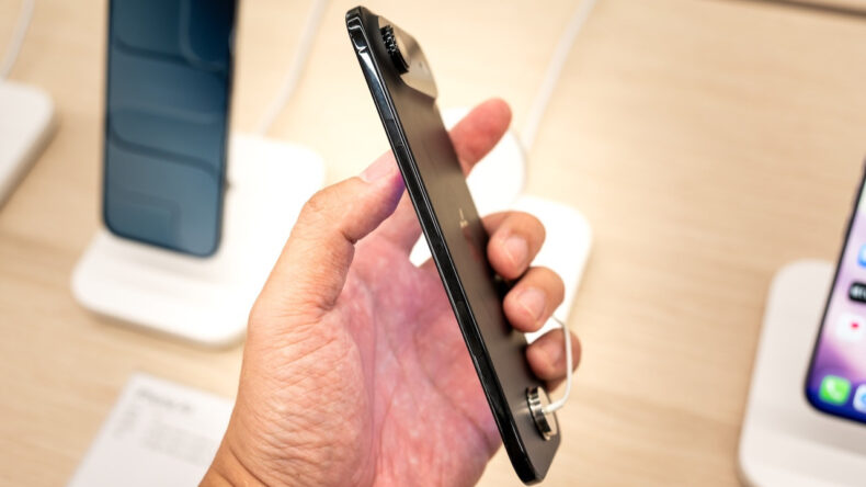 Apple, Beklentileri Karşılamayan iPhone Air’i İptal Etti