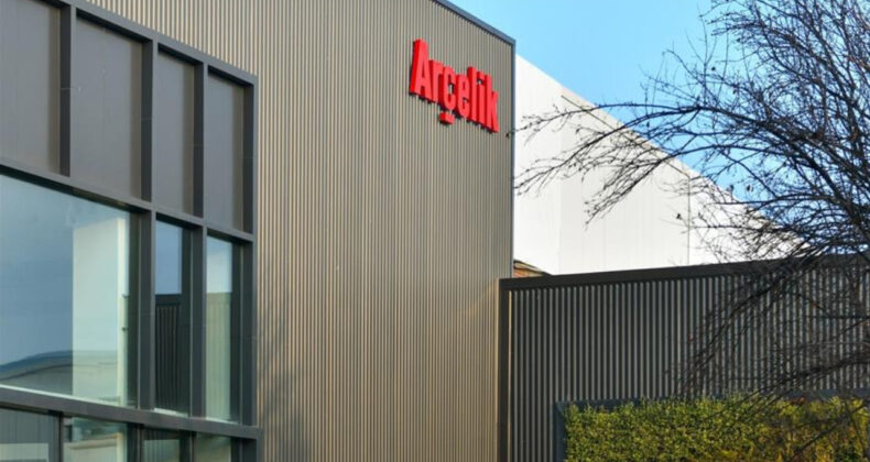 Ar&ccedil;elik 411 Kişiyi İşten &Ccedil;ıkaracak