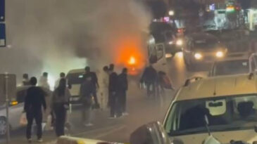 Arnavutk&ouml;y'de Yangın Panik Yaratıyor