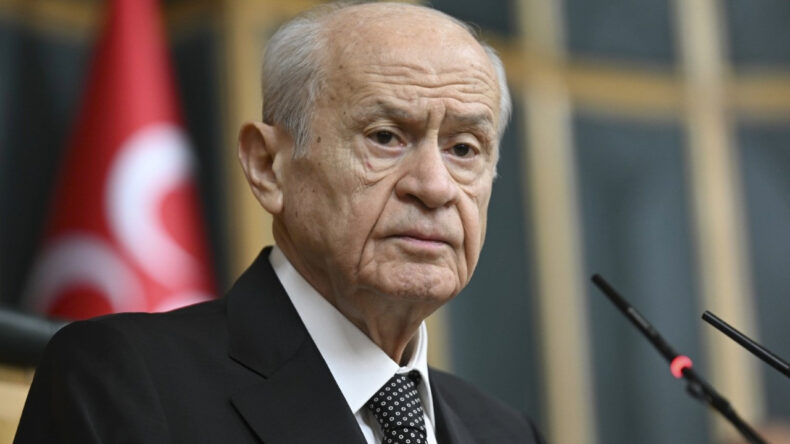 Bahçeli'den Kocaeli Valisi'ne Destek