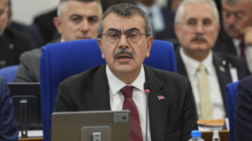 Bakan Tekin'den 10 Kasım A&ccedil;ıklaması: Daha Fazla Dikkat Edeceğiz