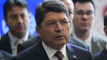 Bakan Tun&ccedil;'tan casusluk a&ccedil;ıklaması: 'BAE ile bağlantısı yok'