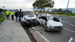 Balıkesir'de Feci Kaza: &Ouml;l&uuml; ve Yaralılar Var
