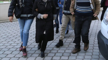 Bebeğini Bı&ccedil;akladı, &Ccedil;&ouml;pe Attı ve Yakmaya &Ccedil;alıştı: İstenen Ceza A&ccedil;ıklandı