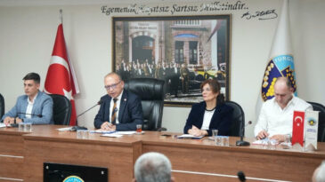 Belediye Başkanı AKP ve MHP'li &Uuml;yelere Sert Tepki G&ouml;sterdi