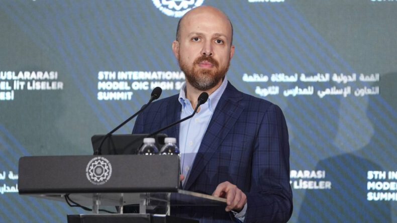 Bilal Erdoğan: Yaşadığımız Kriz Ahlak Krizidir