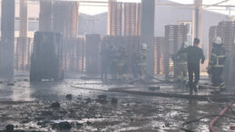 Bursa'da Palet Fabrikasında Yangın &Ccedil;ıktı