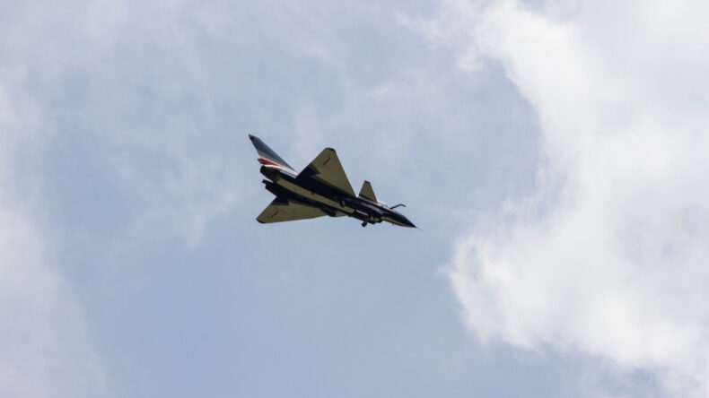 Çin, Bombardıman Uçakları ile Devriye Görevi Gerçekleştirdi