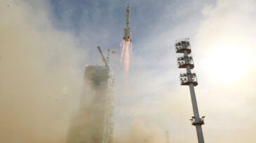 &Ccedil;in, Şıncou-22 Mekiğini Uzaya G&ouml;nderdi