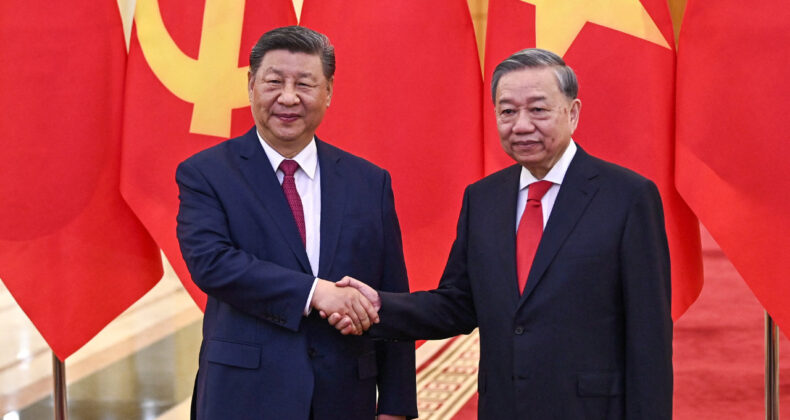 Çin'in Vietnam Stratejisi ABD'yi Kaygılandırdı