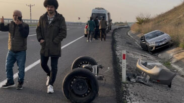 &Ccedil;arpıştığı otomobil su kanalına d&uuml;şt&uuml;: Bu yol bir yere gidiyor ama…