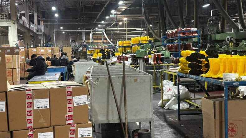 İş&ccedil;iler Makine Kapatma Eylemi Ger&ccedil;ekleştirdi