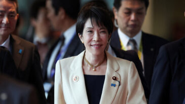 &Ccedil;inli Başkonsolos, Başbakanı Boynunu Kesmekle Tehdit Etti