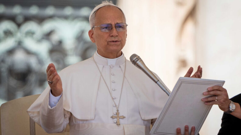 Cinsel İstismar Mağdurlarından Papa'ya Çağrı: Görevden Alın!