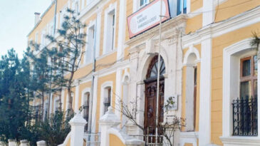 Dersler Penceresiz Sınıflarda Yapılıyor