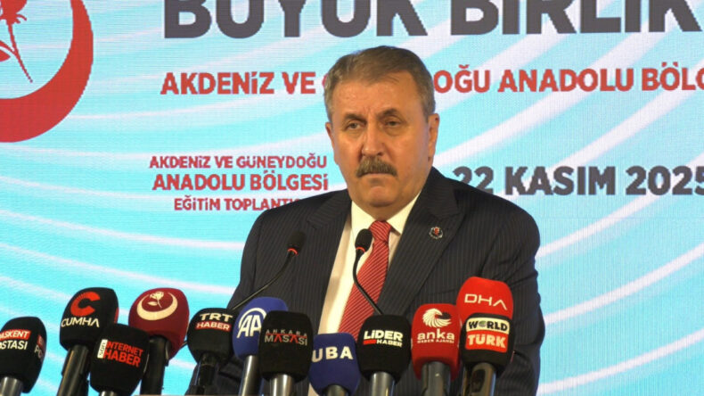 Destici: Ter&ouml;r &ouml;rg&uuml;t&uuml;n&uuml;n muhatap alınmasını doğru bulmuyoruz